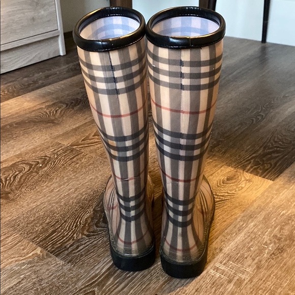 Burberry Rain Boots - Picture 2 of 5